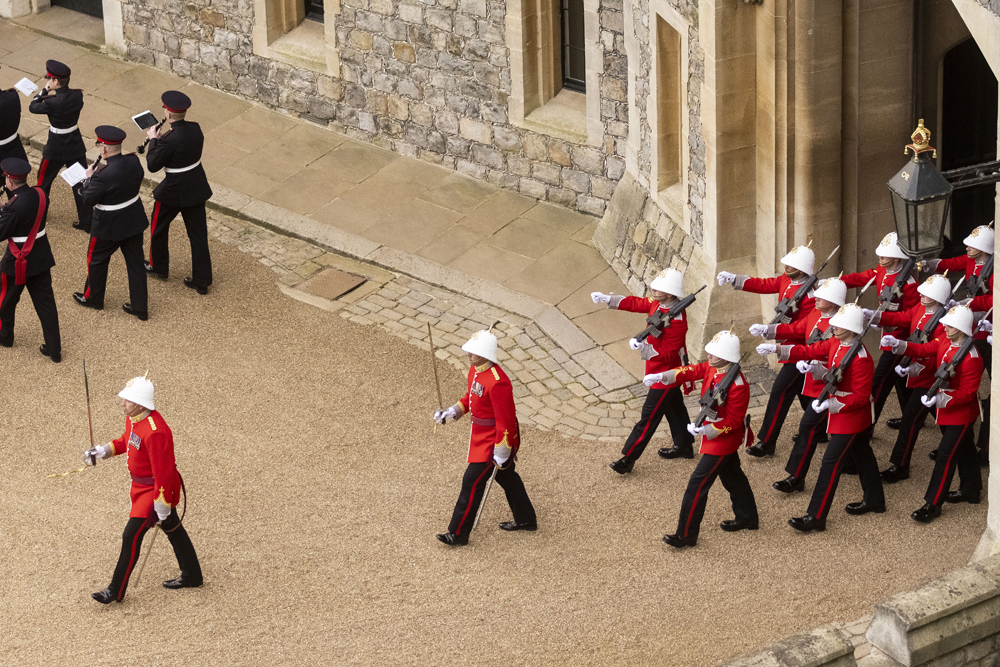 Royal Gibraltar Regiment Receive New Colours At Windsor Castle - Your ...